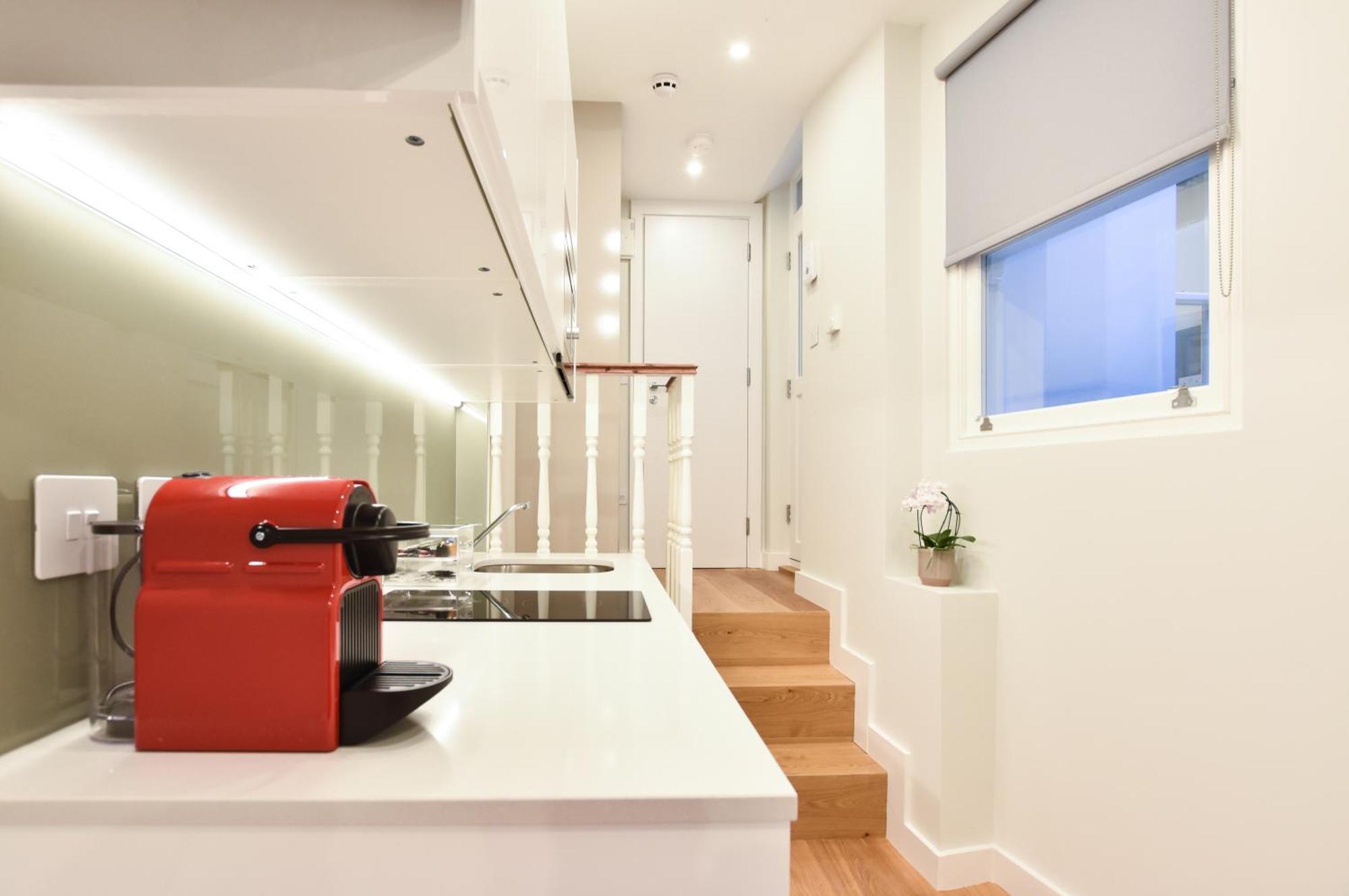 Earls Court East Serviced Apartments By Stayprime Londen Buitenkant foto