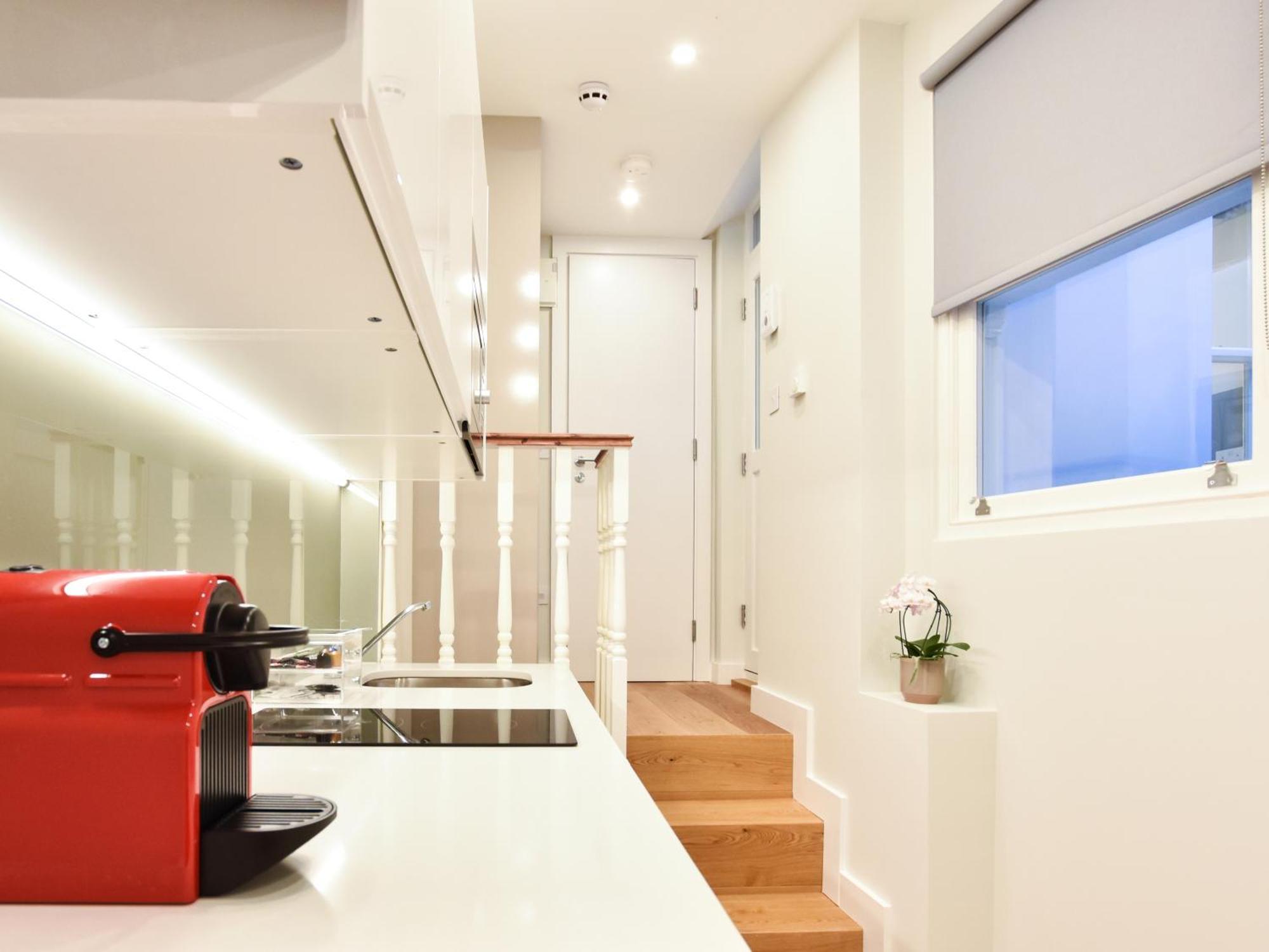 Earls Court East Serviced Apartments By Stayprime Londen Buitenkant foto